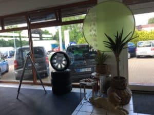 Autohaus, Schwerdtfeger, Citroën und Peugeot Thema Sommer
